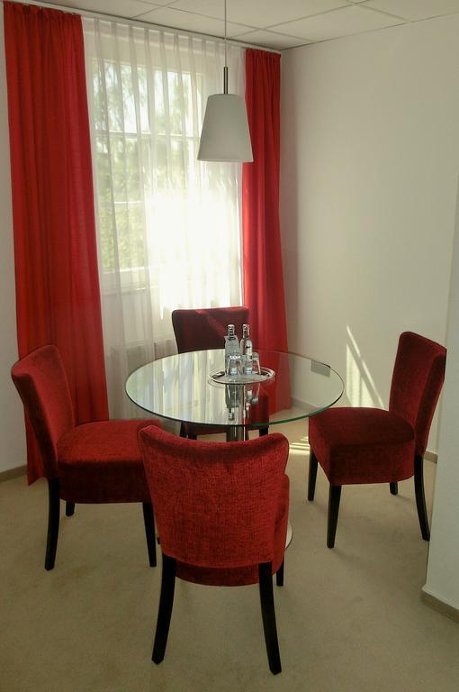 Röbel Hotel Mueritzterrasse חדר תמונה