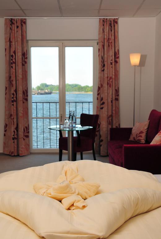 Röbel Hotel Mueritzterrasse חדר תמונה